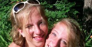 Abby y Brittany Hensel: las hermanas siamesas que comparten un mismo cuerpo